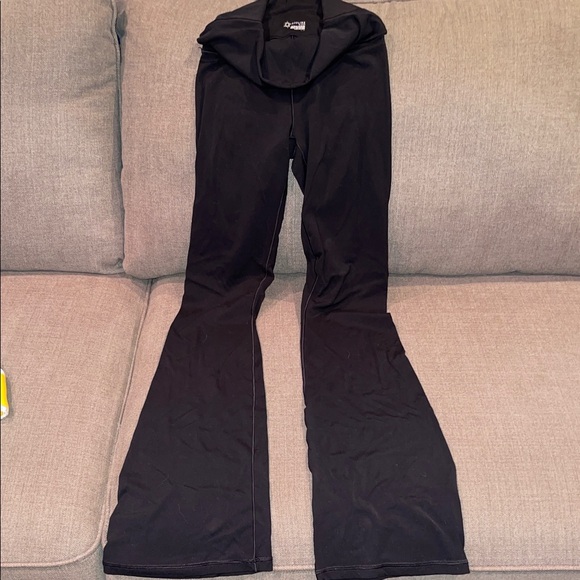 aerie Pants - aerie Black Flare Foldover Leggings